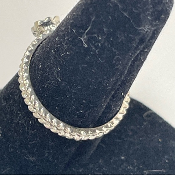 Silver Tone Rose Ring with Braid Band Size 7.5 - Picture 5 of 7